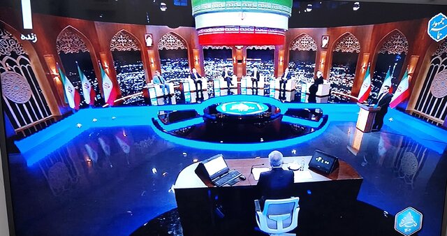 دکور مناظره ۱۴۰۳ رونمایی شد + عکس
