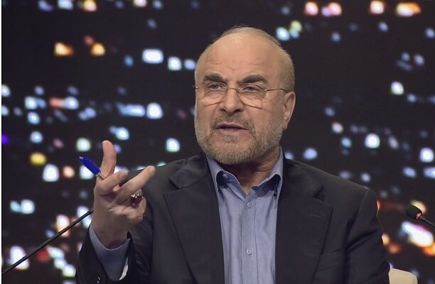مناظره اول؛ کلیگویی با چاشنی کسالت