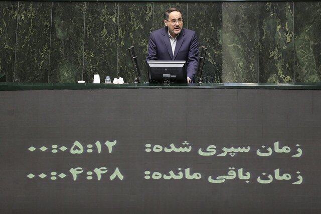 حدود ۷۲ هزار معلم تا مهر امسال بازنشسته میشوند حدود ۷۲ هزار معلم تا مهر امسال بازنشسته میشوند