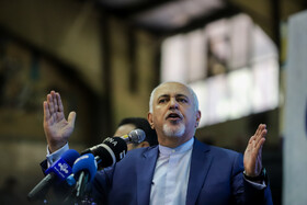 هیچ کس نمی‌تواند یک ایرانی را ناامید و تهدید کند