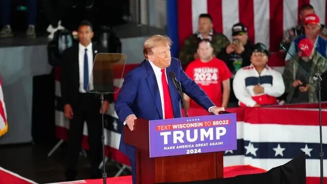 ترامپ: بایدن آمریکا را در صحنه جهانی تحقیر میکند ترامپ: بایدن آمریکا را در صحنه جهانی تحقیر میکند