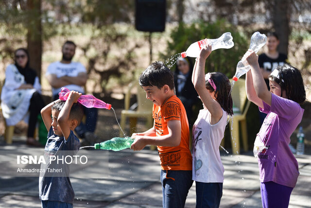 «آبپاشونک» جشنی برای بلندترین روز سال