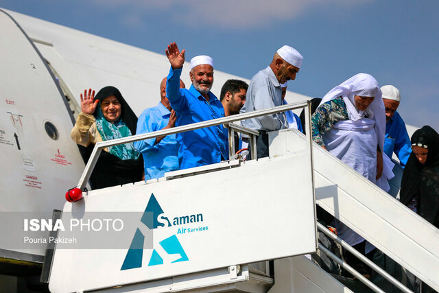 عکس از آرشیو پروازهای بازگشت حجاج مدینه بعد آغاز شد