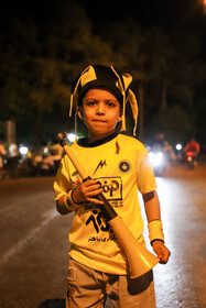 شادی مردم اصفهان پس قهرمانی تیم فوتبال سپاهان در جام حذفی