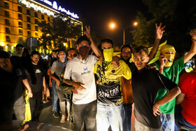 شادی مردم اصفهان پس قهرمانی تیم فوتبال سپاهان در جام حذفی