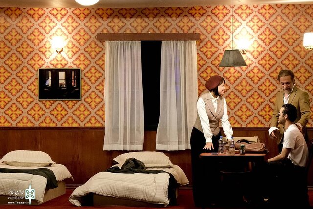 نوید محمدزاده، گوهر خیراندیش و رامبد جوان تئاتر کار میکنند