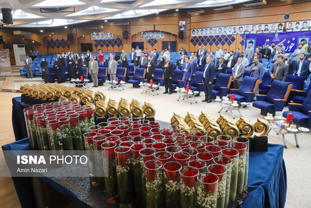 استاندار خوزستان: روابط عمومی از مشاغل سخت و تاثیرگذار است