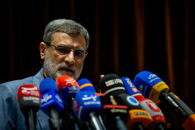 نشست دانشجویی قاضیزاده هاشمی در دانشگاه تهران