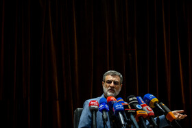 نشست دانشجویی قاضیزاده هاشمی در دانشگاه تهران