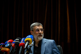 نشست دانشجویی قاضیزاده هاشمی در دانشگاه تهران