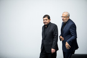 محمد مخبر، سرپرست ریاست جمهوری و جواد اوجی، وزیر نفت در مراسم بهره برداری از ۱۷ پروژه نفتی