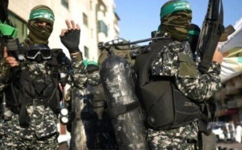 هزاران جوان فلسطینی داوطلب حضور در جنگ علیه رژیم صهیونیستی هستند هزاران جوان فلسطینی داوطلب حضور در جنگ علیه رژیم صهیونیستی هستند