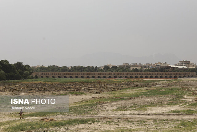انتقال آب دریا به اصفهان؛ فصل تازه مطالبهگری هنرمندان برای گاوخونی و زایندهرود