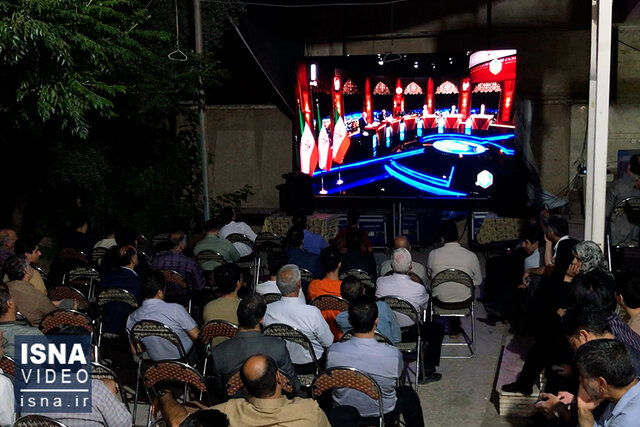 ویدیو/ بررسی مناظرات نامزدهای ریاستجمهوری از نگاه مردم یزد ویدیو/ بررسی مناظرات نامزدهای ریاستجمهوری از نگاه مردم یزد