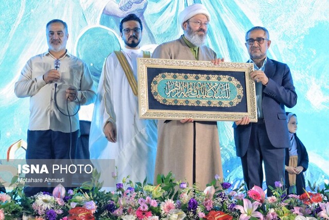 استقبال ۲۰ هزار نفری رشتوندان از جشن محفلیها در رشت