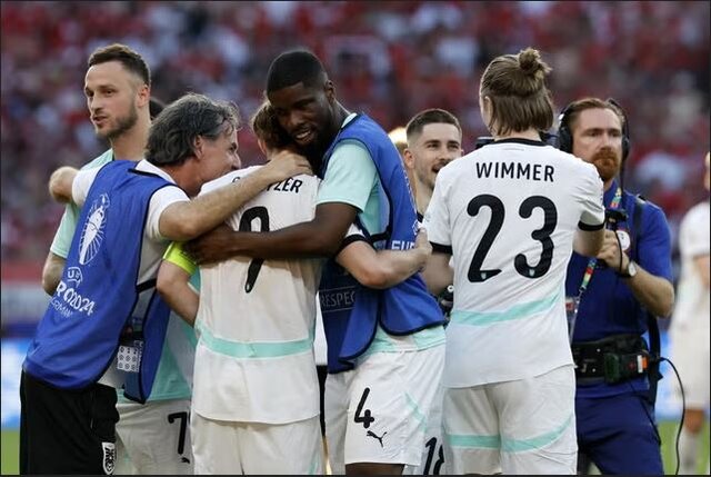 خلاصه بازی هلند ۲ - ۳ اتریش خلاصه بازی هلند ۲ - ۳ اتریش