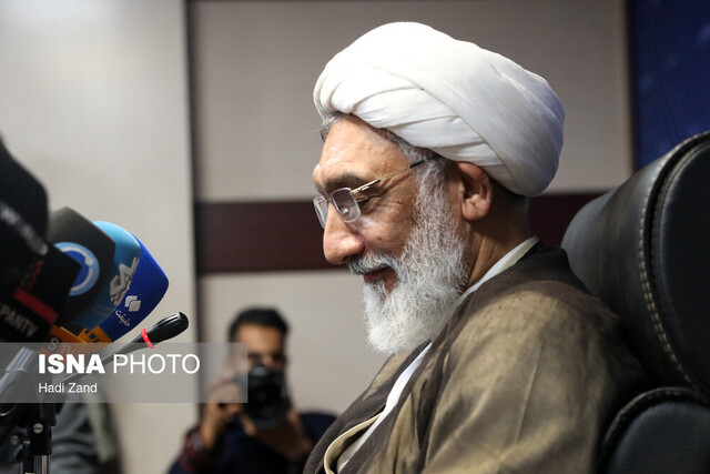 تاکید پورمحمدی بر حمایت از پزشکیان تاکید پورمحمدی بر حمایت از پزشکیان