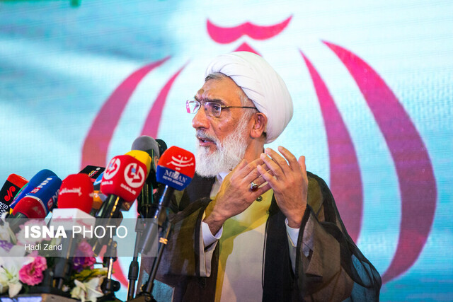 ۲ روز تا دور دوم انتخابات؛ اقتصاد؛ موضوع مناظره آخر/کاندیدایی که برای رای نیاوردن آمده بود