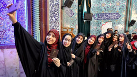 ملت ایران با توجه به ملاک های رهبری با دیدی وسیع و آگاهانه انتخابی درست انجام دهند