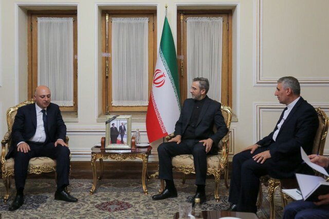 تاکید دیپلماتهای ایران و جمهوری آذربایجان بر لزوم اجرای توافقات مشترک