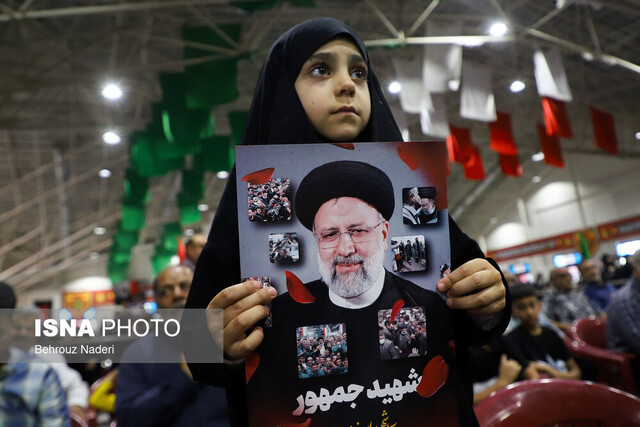 گرامیداشت یاد شهدای خدمت در راستای وفاق ملی است