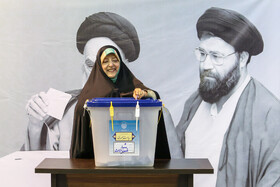 حضور معصومه ابتکار در انتخابات چهاردهمین دوره ریاست‌جمهوری - حسینیه جماران