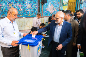 حضور سید محمد حسینی در انتخابات چهاردهمین دوره ریاست‌جمهوری - حسینیه ارشاد