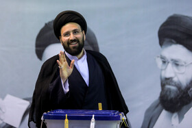 حضور سید علی خمینی در انتخابات چهاردهمین دوره ریاست‌جمهوری - حسینیه جماران
