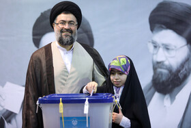 حضورسید یاسر خمینی در انتخابات چهاردهمین دوره ریاست‌جمهوری - حسینیه جماران