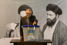 سعید لیلاز در انتخابات چهاردهمین دوره ریاست‌جمهوری در تهران - حسینیه جماران