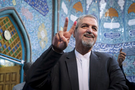 حضور مصطفی کواکبیان در انتخابات چهاردهمین دوره ریاست‌جمهوری در تهران - حسینیه ارشاد