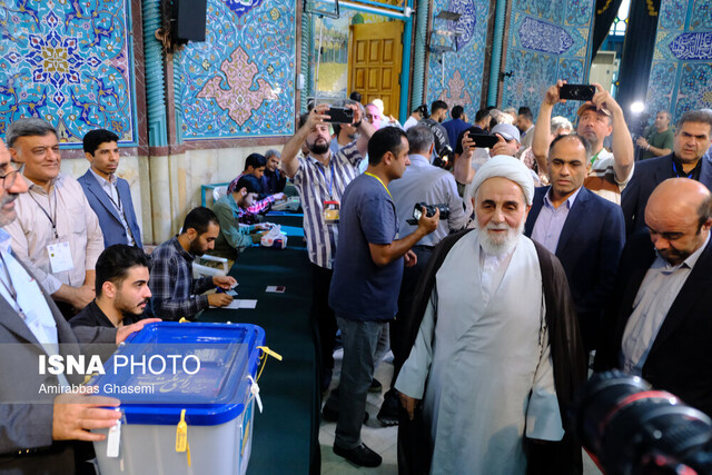 حضور شخصیتهای مختلف در چهاردهمین انتخابات ریاست جمهوری