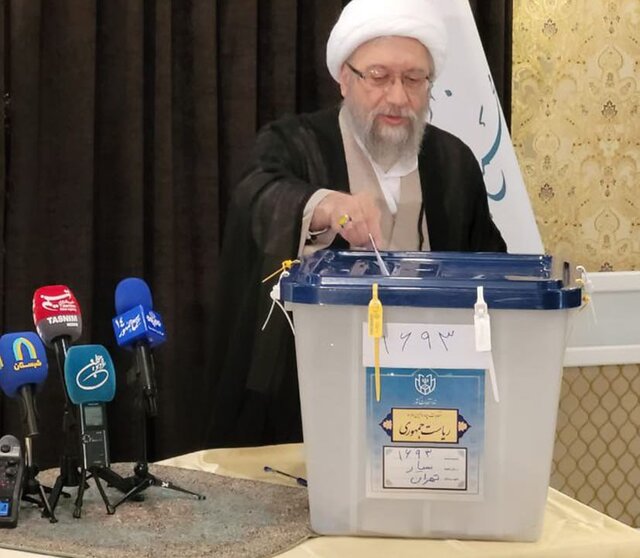 آملی لاریجانی در انتخابات شرکت کرد