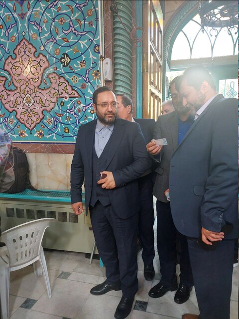 دبیر کل جمعیت گفتمان انقلاب اسلامی: حضور گرم مردم پشتوانه نطام مقدس جمهوری اسلامی است