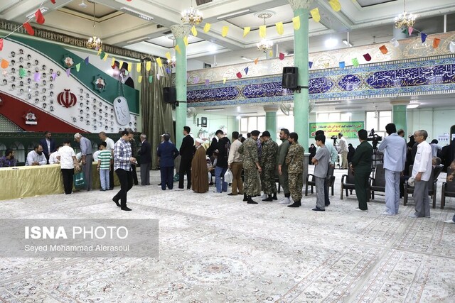 عکس از آرشیو هیچ مشکلی در روند برگزاری رأیگیری سرخس وجود نداشته است