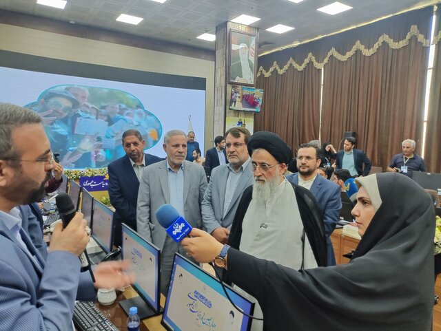 بازدید اعضای شورای نگهبان از هیئت مرکزی نظارت بر انتخابات بازدید اعضای شورای نگهبان از هیئت مرکزی نظارت بر انتخابات