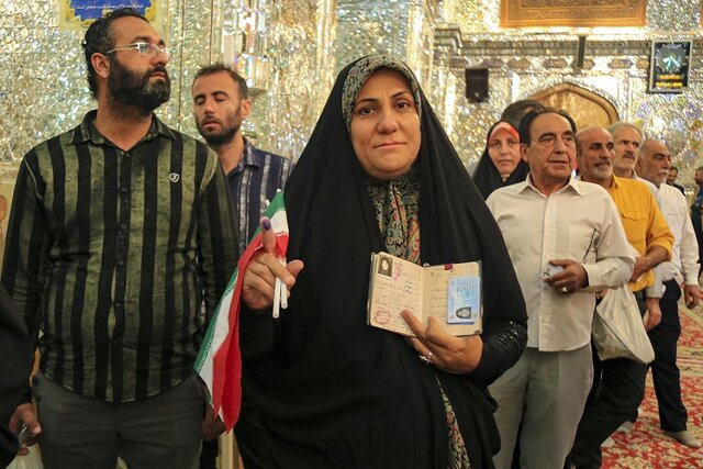 رئیس ستاد انتخابات فارس اعلام کرد: افزایش ۲۰ تا ۲۵ درصدی مشارکت نسبت به انتخابات گذشته