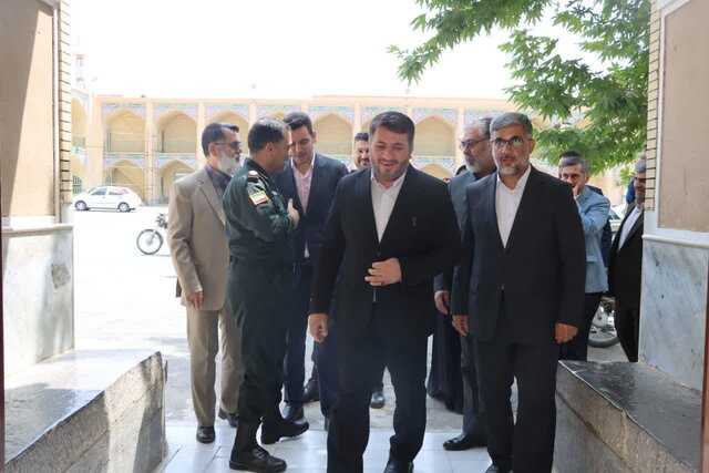 استاندار یزد در مهریز: شور انتخاباتی در استان قابل قبول و چشمگیر است