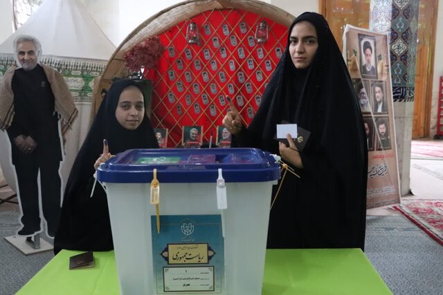 استاندار یزد در مهریز: شور انتخاباتی در استان قابل قبول و چشمگیر است