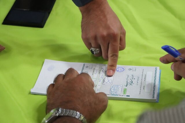 استاندار یزد در مهریز: شور انتخاباتی در استان قابل قبول و چشمگیر است