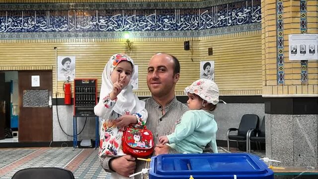 حضور مردم شهرستانهای غرب استان تهران پای صندوقهای رأی