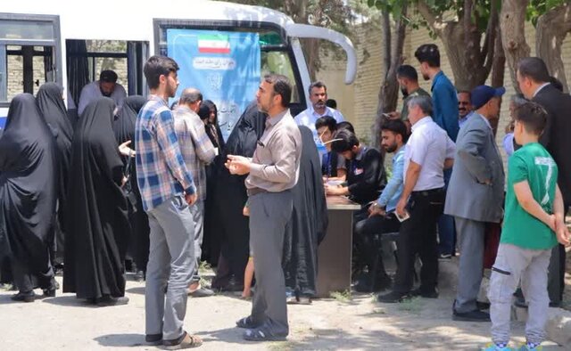 حضور مردم شهرستان‌های غرب استان تهران پای صندوق‌های رأی