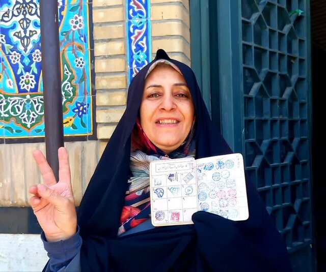 حضور مردم شهرستانهای غرب استان تهران پای صندوقهای رأی