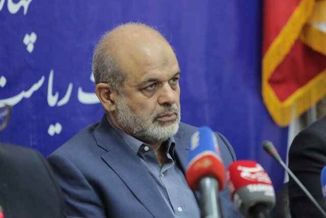 عذرخواهی وحیدی از ایرانیان خارج از کشوری که امکان شرکت در انتخابات را نداشتهاند عذرخواهی وحیدی از ایرانیان خارج از کشوری که امکان شرکت در انتخابات را نداشتهاند