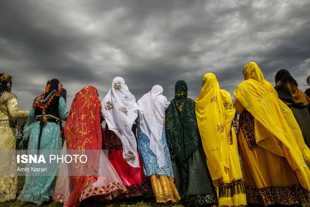منظومه نقشها و رنگها در لباسهایی با رد پای خورشید!
