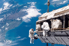 تعویق پیاده‌روی فضایی به دلیل نشت لباس فضانوردان
