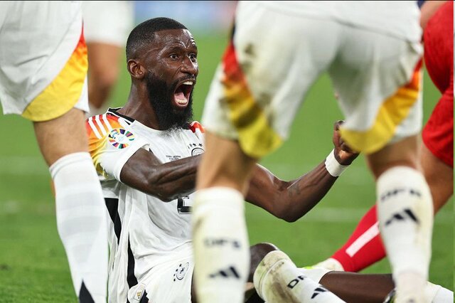 آنتونیو رودیگر، رئیس خط دفاع مانشافت