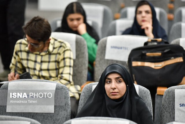 مسابقات ملی ارائه سه دقیقه‌ای «سدید» در اصفهان برگزار شد