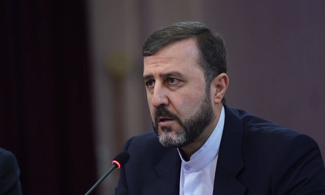 کاهش «طلاق توافقی» و افزایش «طلاق یکطرفه» در تهران/ برگزاری دادگاه رستمی صفا/تذکر انتخاباتی به یک روزنامه