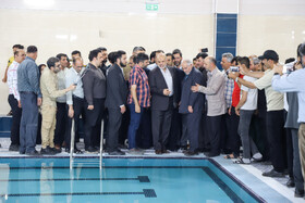 آیین بهره برداری از استخر سرپوشیده آبسار شهرستان هرند با حضور احمد وحیدی، وزیر کشور